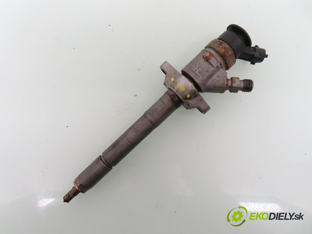 PEUGEOT PARTNER Skrzynia FURGON 2008 66,00 1.6 HDi 8V 90 1560,00 vstrekovač 0445110311 (Vstrekovač paliva)