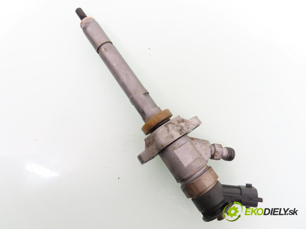 PEUGEOT PARTNER Skrzynia FURGON 2008 66,00 1.6 HDi 8V 90 1560,00 vstrekovač 0445110311 (Vstrekovač paliva)