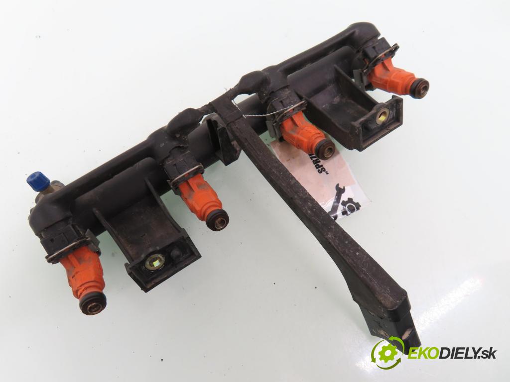 PEUGEOT 206 CC (2D) CABRIO 2002 80,00 1.6 16V - NFU 1587,00 Lišta vstrekovacia 9636520780 ; 0280156034 (Vstrekovacia lišta)