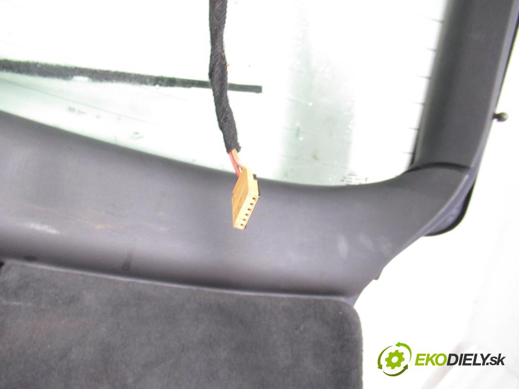 AUDI A6 Avant (4B5, C5) KOMBI 2004 120,00 2.5 TDI V6 163 - BDG 2496,00 kapota kufor Combi