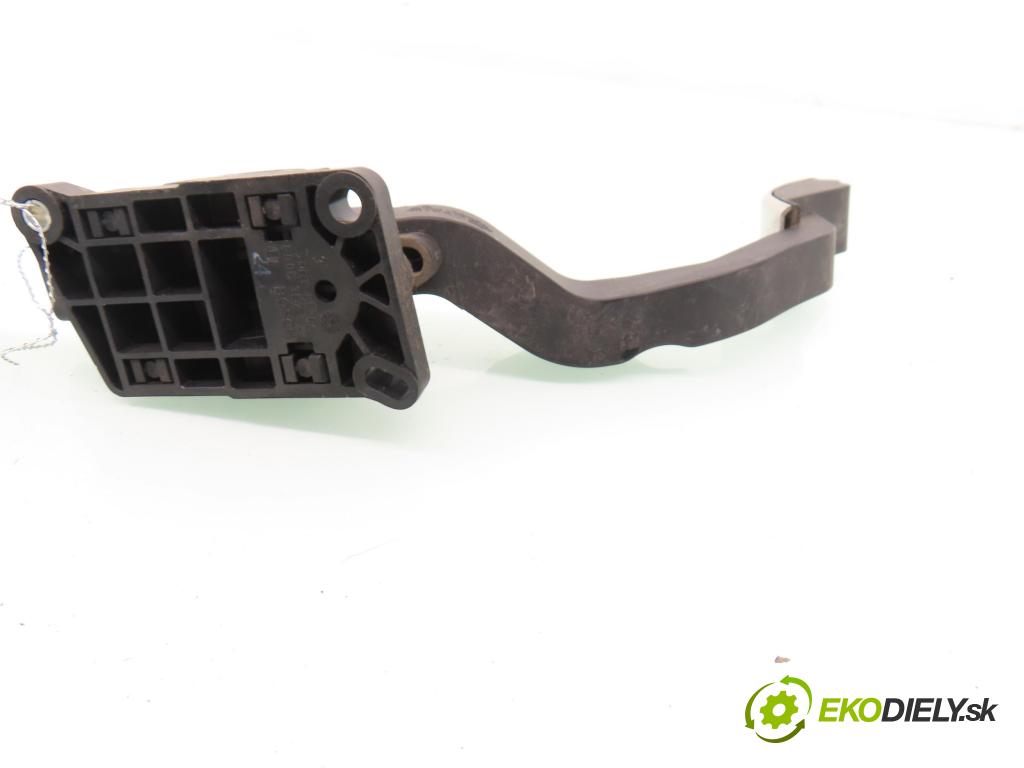 PEUGEOT 206 CC (2D) CABRIO 2002 80,00 1.6 16V - NFU 1587,00 Potenciometer plynu 0280752258 ; 9647575580 (Potenciometer plynového pedálu)