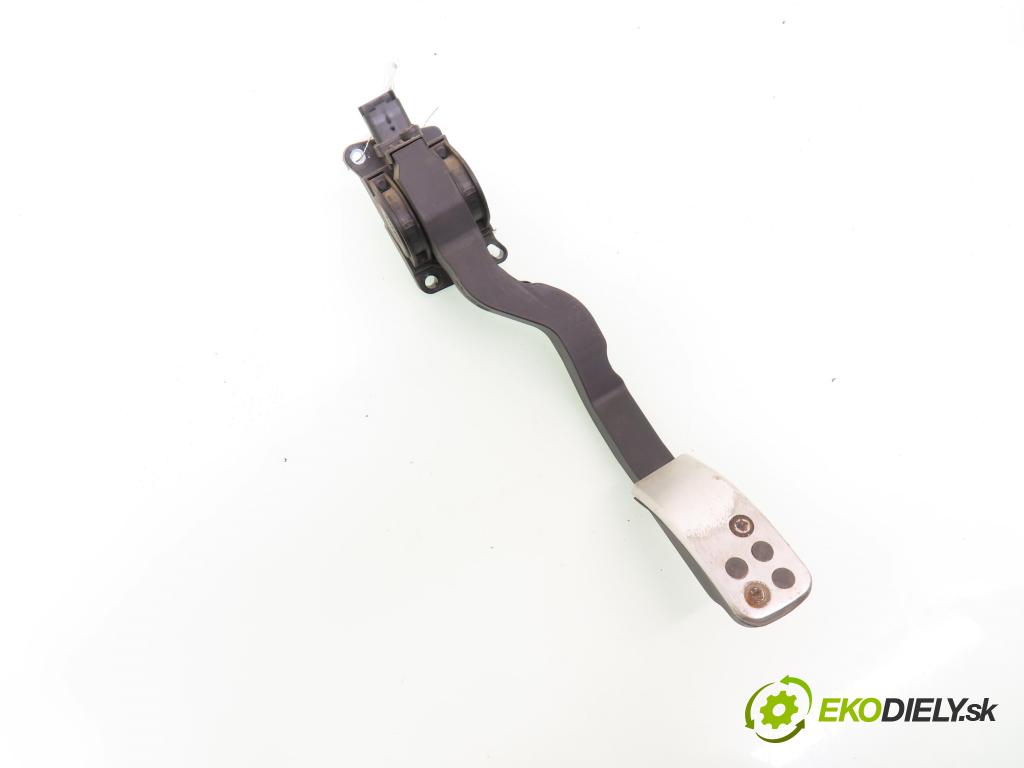 PEUGEOT 206 CC (2D) CABRIO 2002 80,00 1.6 16V - NFU 1587,00 Potenciometer plynu 0280752258 ; 9647575580 (Potenciometer plynového pedálu)