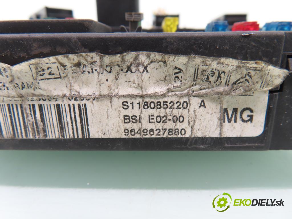 PEUGEOT 206 CC (2D) CABRIO 2002 80,00 1.6 16V - NFU 1587,00 MODUL BSI 9649627880 ; s118085220A