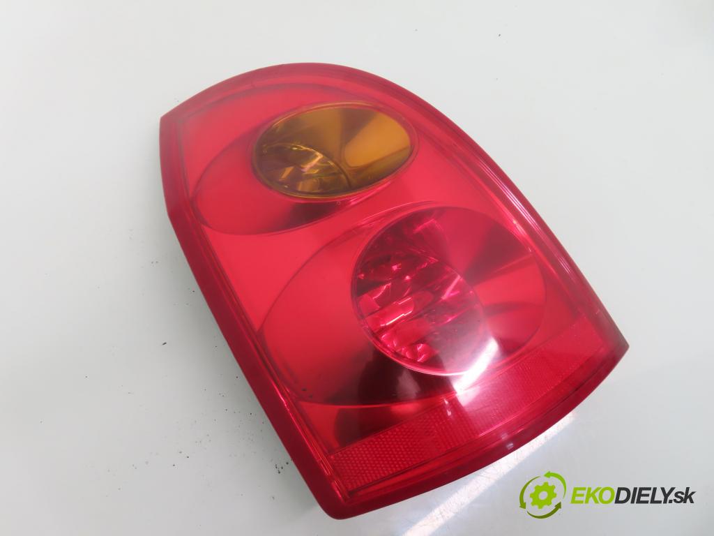 NISSAN PRIMERA Kombi (WP12) KOMBI 2003 88,00 1.9 dCi 120 - F9Q 1870,00 světlo levé zadní