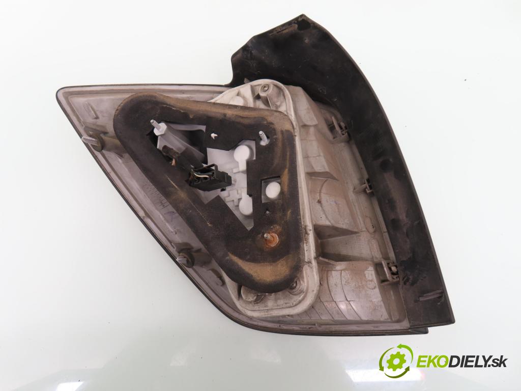 OPEL ASTRA H Kombi (A04) KOMBI 2007 74,00 1.9 CDTI - Z 19 DTL 1910,00 světlo pravé zadní 417002 ; 24451840