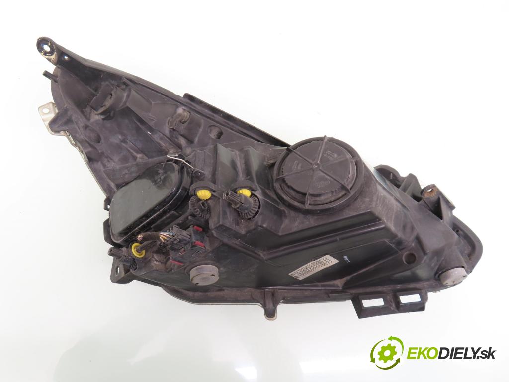 OPEL CORSA D (S07) HB 2006 59,00 1.2 - Z 12 XEP 1229,00 Svetlo LP 89391389