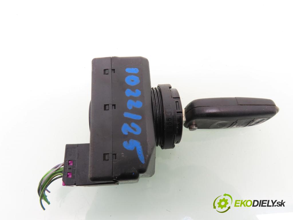 AUDI A8 D3 (4E2, 4E8) SEDAN 2004 171,00 3.0 TDI quattro - ASB 2967,00 spinačka 3D0905865E (Spínacia skrinka)