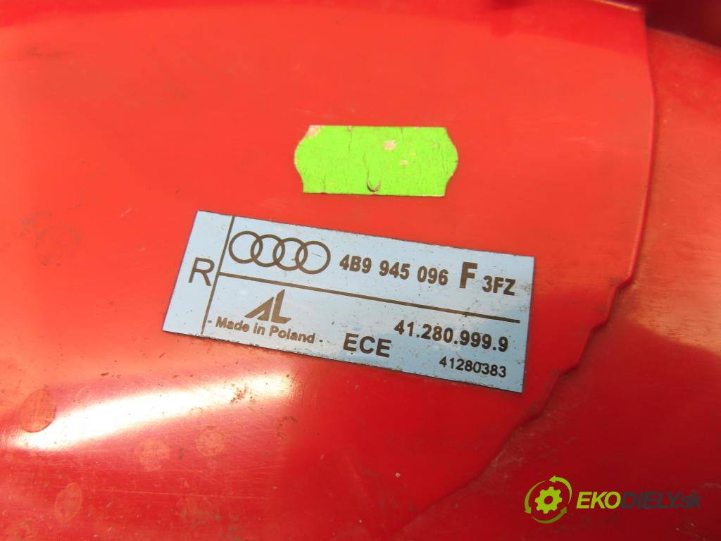AUDI A6 Avant (4B5, C5) KOMBI 2004 120,00 2.5 TDI V6 163 - BDG 2496,00 světlo pravé zadní 4B9945096F