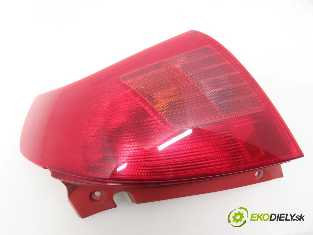 SUZUKI SWIFT III (MZ, EZ) HB 2006 75,00 1.5 (RS 415) - M15A 1490,00 světlo pravé zadní