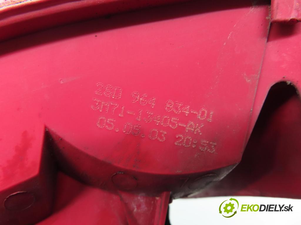 MAZDA 2 (DY) HB 2003 59,00 1.4 - FXJA 1388,00 světlo levé zadní 3M7113405AK
