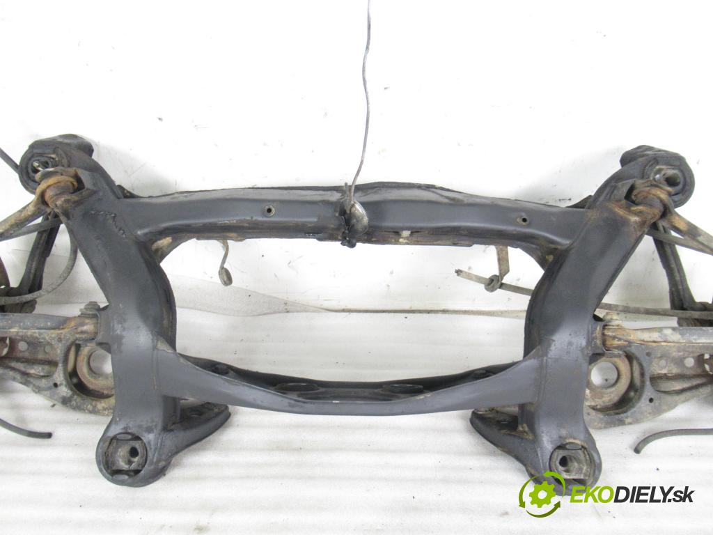 MERCEDES-BENZ KLASA C (W202) SEDAN 1993 55,00 C 200 D (202.120) - OM 601.913 1997,00 zadné