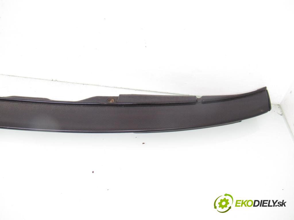 TOYOTA CELICA coupe (_T18_) COUPE 1991 77,00 1.6 STI (AT180) - 4A-FE 1587,00 mřížka / maska 