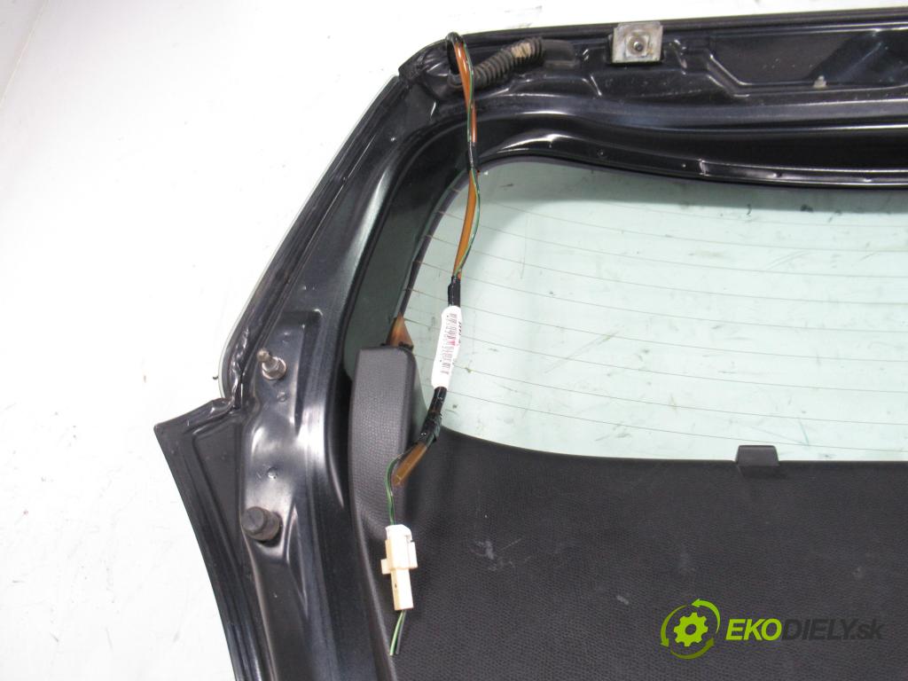 SUZUKI SWIFT III (MZ, EZ) HB 2006 75,00 1.5 (RS 415) - M15A 1490,00 kapota kufor hatchback 3D