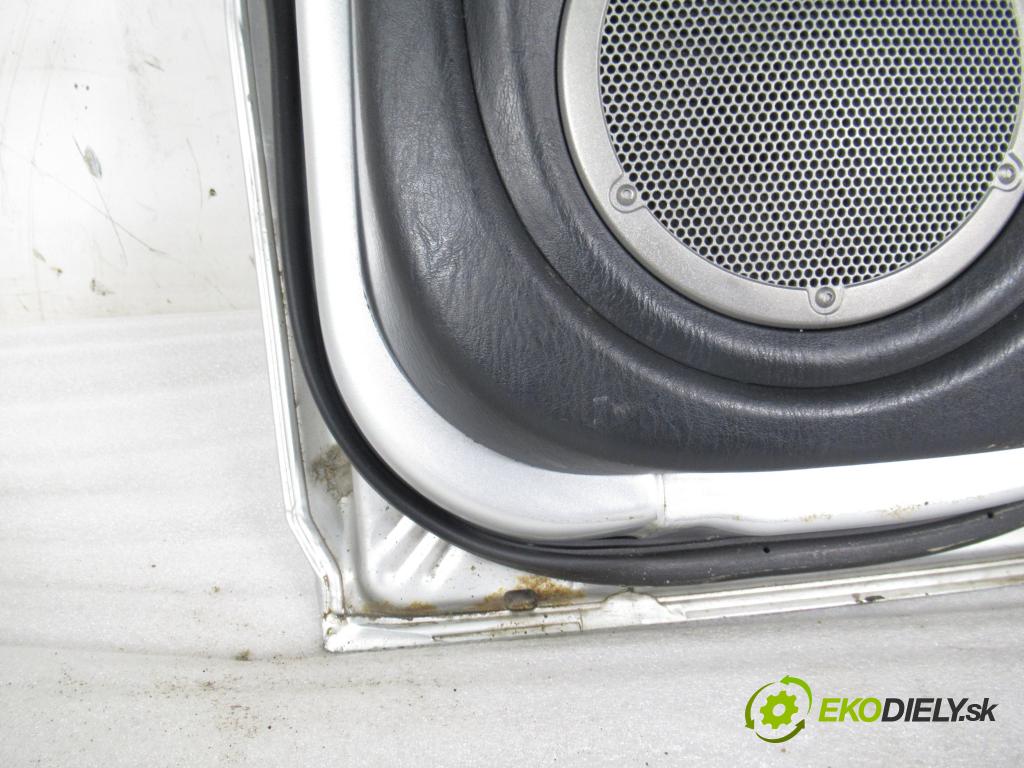 TOYOTA RAV 4 II (_A2_) SUV 2004 85,00 2.0 D-4D 4WD 116 - 1CD-FTV 1995,00 Dvere pravé zadné