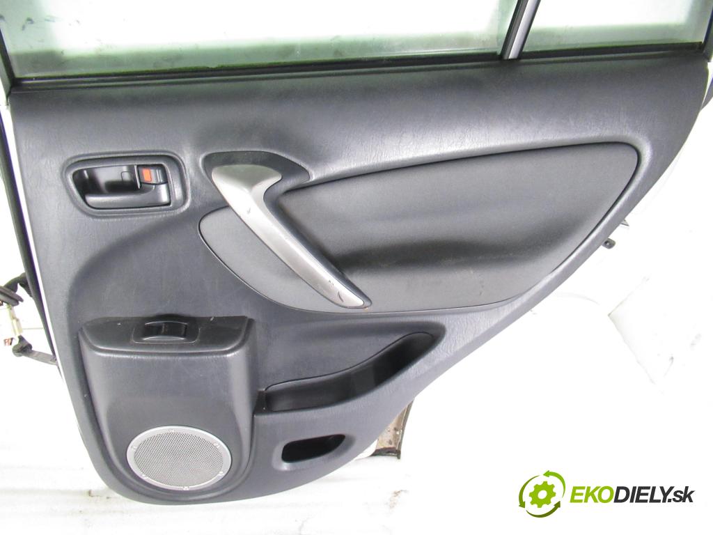 TOYOTA RAV 4 II (_A2_) SUV 2004 85,00 2.0 D-4D 4WD 116 - 1CD-FTV 1995,00 Dvere pravé zadné