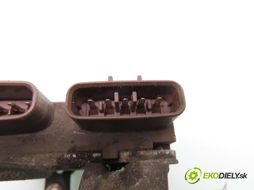 TOYOTA COROLLA Verso (_E12_) MINIVAN 2002 66,00 2.0 D-4D (CDE120_) - 1CD-FTV 1995,00 řídící jednotka vstřiku 8987120030 ; 1310001041