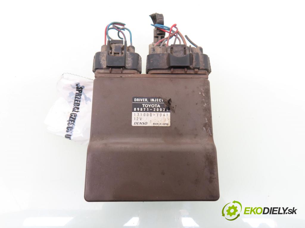 TOYOTA COROLLA Verso (_E12_) MINIVAN 2002 66,00 2.0 D-4D (CDE120_) - 1CD-FTV 1995,00 řídící jednotka vstřiku 8987120030 ; 1310001041