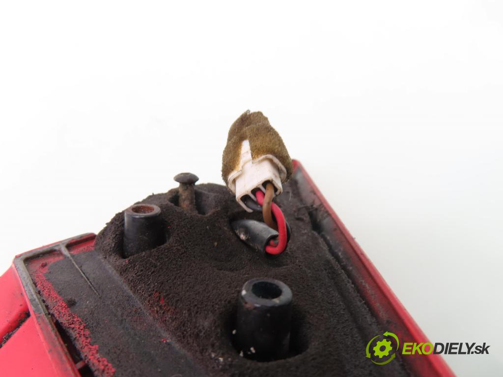 TOYOTA CELICA coupe (_T18_) COUPE 1991 77,00 1.6 STI (AT180) - 4A-FE 1587,00 zpětné zrcátko 