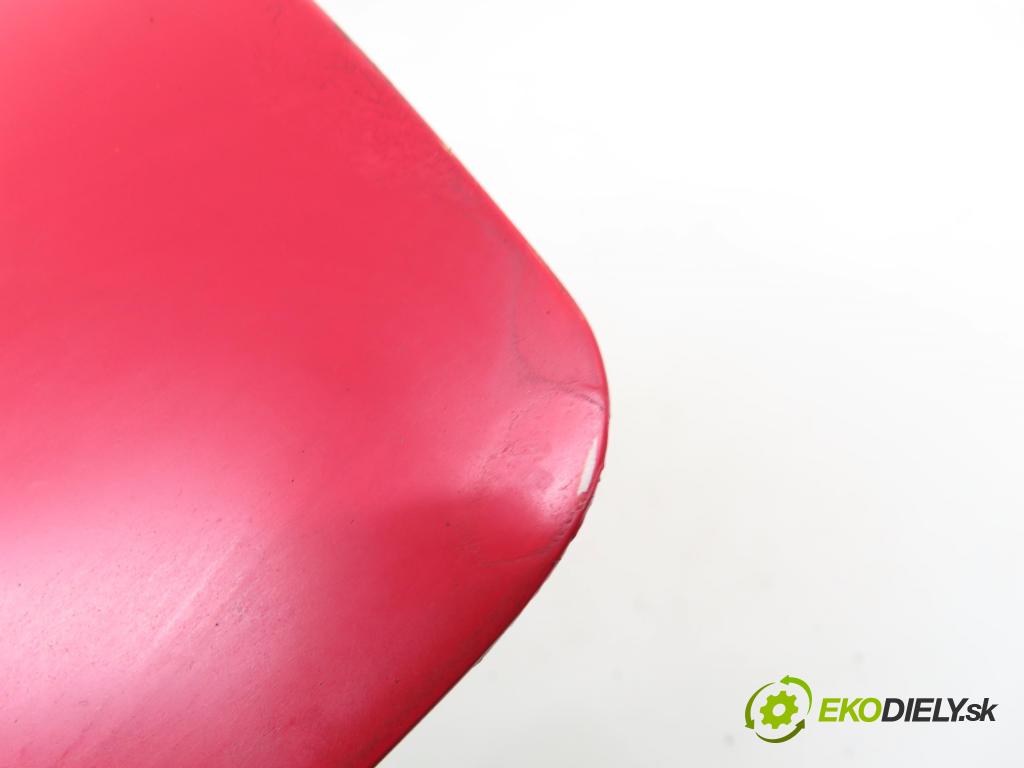 TOYOTA CELICA coupe (_T18_) COUPE 1991 77,00 1.6 STI (AT180) - 4A-FE 1587,00 dvířka nádrže paliva (Klika dveří ostatní)