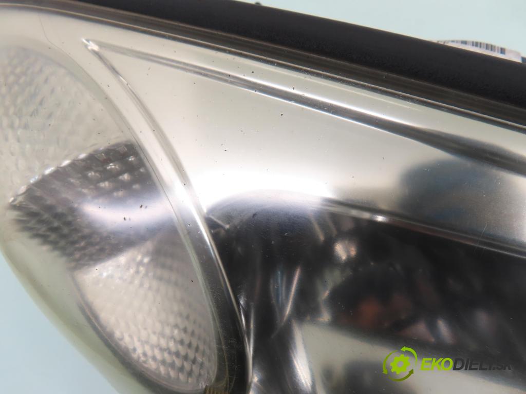 TOYOTA RAV 4 II (_A2_) SUV 2004 85,00 2.0 D-4D 4WD 116 - 1CD-FTV 1995,00 Svetlo PP