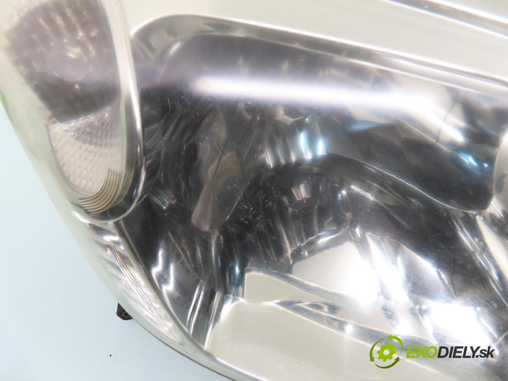 TOYOTA RAV 4 II (_A2_) SUV 2004 85,00 2.0 D-4D 4WD 116 - 1CD-FTV 1995,00 Svetlo PP