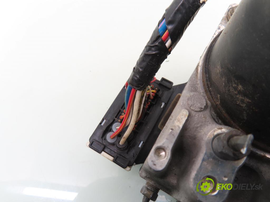 TOYOTA RAV 4 II (_A2_) SUV 2004 85,00 2.0 D-4D 4WD 116 - 1CD-FTV 1995,00 pumpa ABS 4454042040 ; 8954142140 ; 1338007450 (Pumpa ABS)