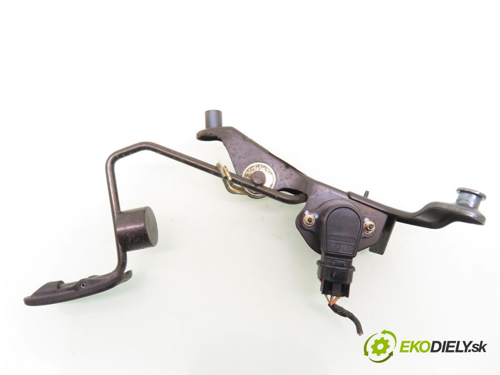 TOYOTA RAV 4 II (_A2_) SUV 2004 85,00 2.0 D-4D 4WD 116 - 1CD-FTV 1995,00 Potenciometer plynu 7801042020 ; 8928133010 (Potenciometer plynového pedálu)