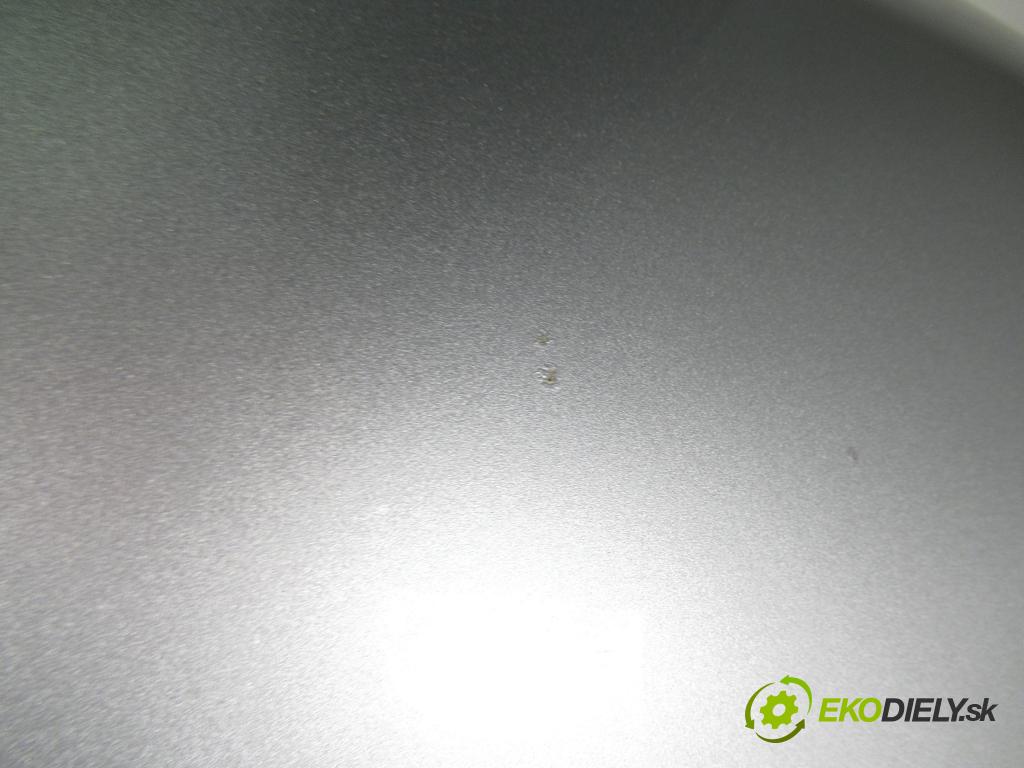 TOYOTA RAV 4 II (_A2_) SUV 2004 85,00 2.0 D-4D 4WD 116 - 1CD-FTV 1995,00 Kapota  (Kapota)