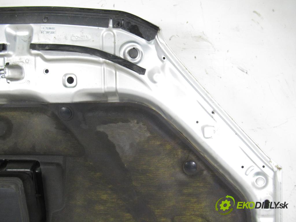 TOYOTA RAV 4 II (_A2_) SUV 2004 85,00 2.0 D-4D 4WD 116 - 1CD-FTV 1995,00 Kapota  (Kapota)