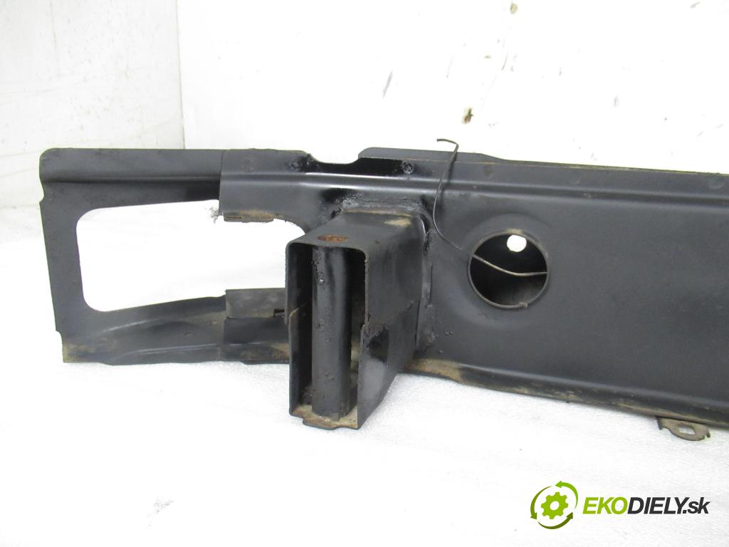 TOYOTA CELICA coupe (_T18_) COUPE 1991 77,00 1.6 STI (AT180) - 4A-FE 1587,00 výztuha PŘEDNÍ