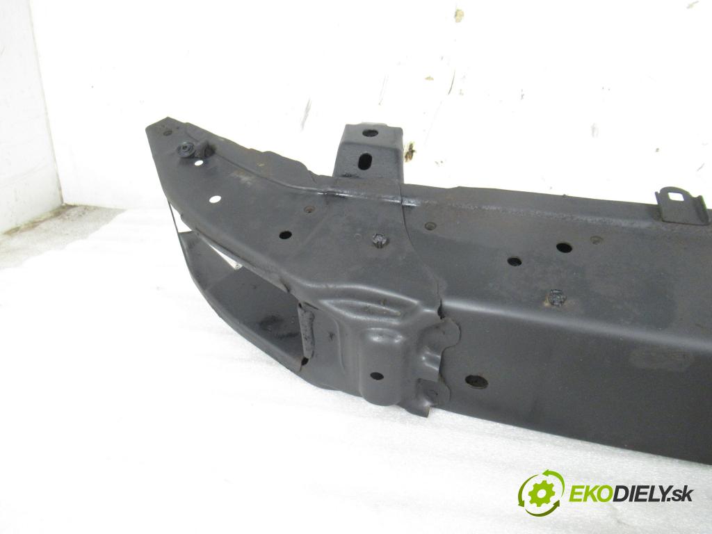 TOYOTA CELICA coupe (_T18_) COUPE 1991 77,00 1.6 STI (AT180) - 4A-FE 1587,00 výztuha PŘEDNÍ