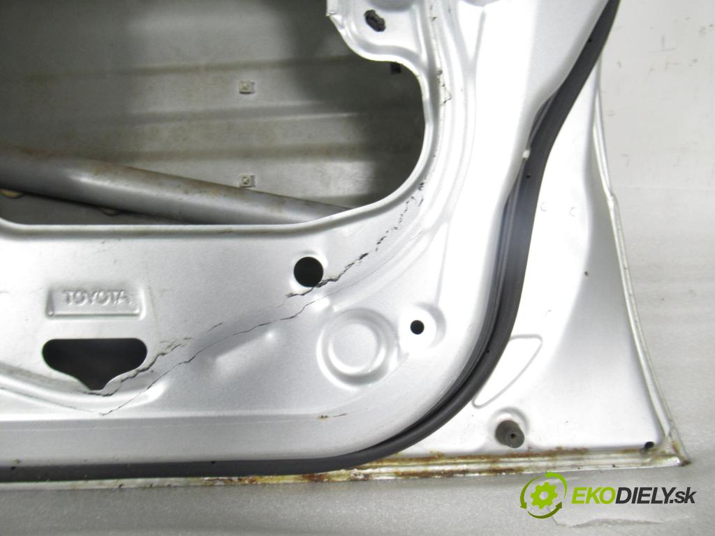 TOYOTA RAV 4 II (_A2_) SUV 2004 85,00 2.0 D-4D 4WD 116 - 1CD-FTV 1995,00 Dvere PP 