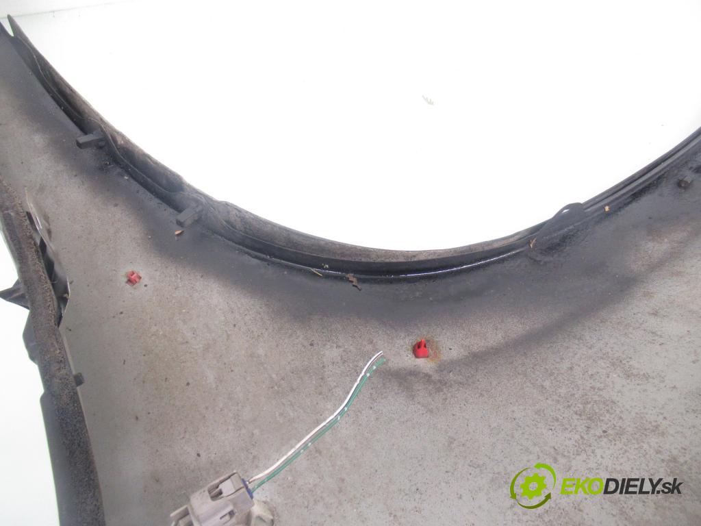 TOYOTA RAV 4 II (_A2_) SUV 2004 85,00 2.0 D-4D 4WD 116 - 1CD-FTV 1995,00 blatník PP