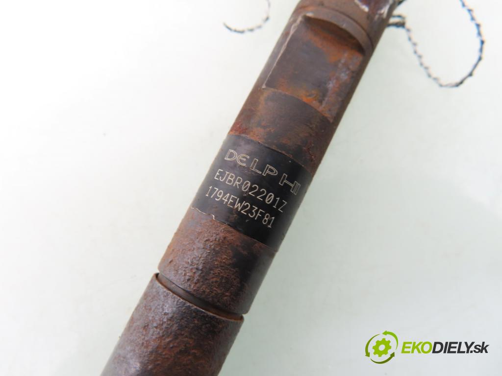 FORD FOCUS Turnier (DNW) KOMBI 2003 74,00 1.8 TDCi - FFDA 1753,00 vstřikovač EJBR02201Z ; 2T1Q9F593AA (Vstřikovač paliva)