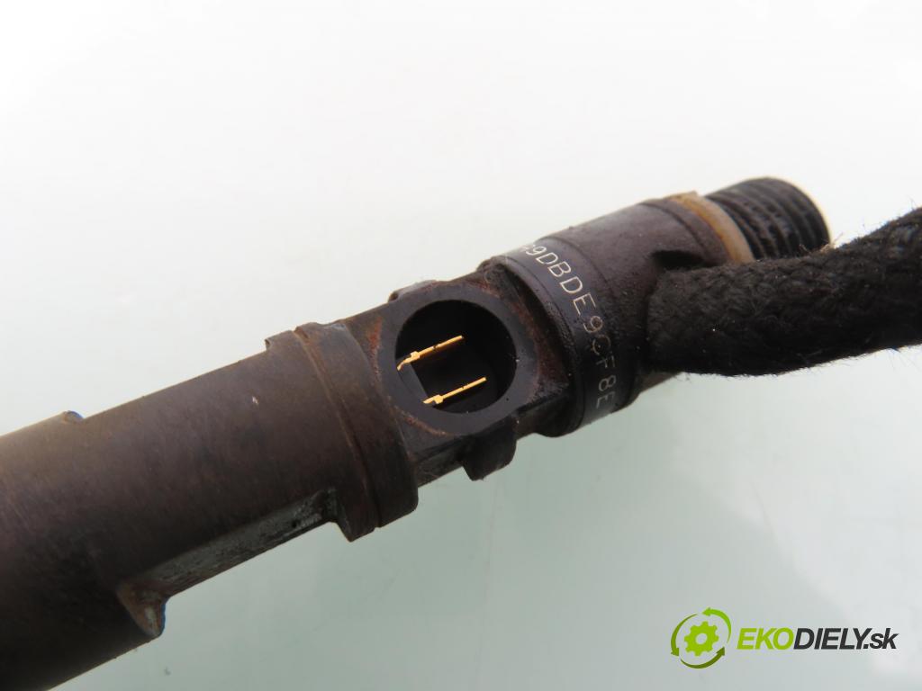 FORD FOCUS Turnier (DNW) KOMBI 2003 74,00 1.8 TDCi - FFDA 1753,00 vstřikovač EJBR02201Z ; 2T1Q9F593AA (Vstřikovač paliva)