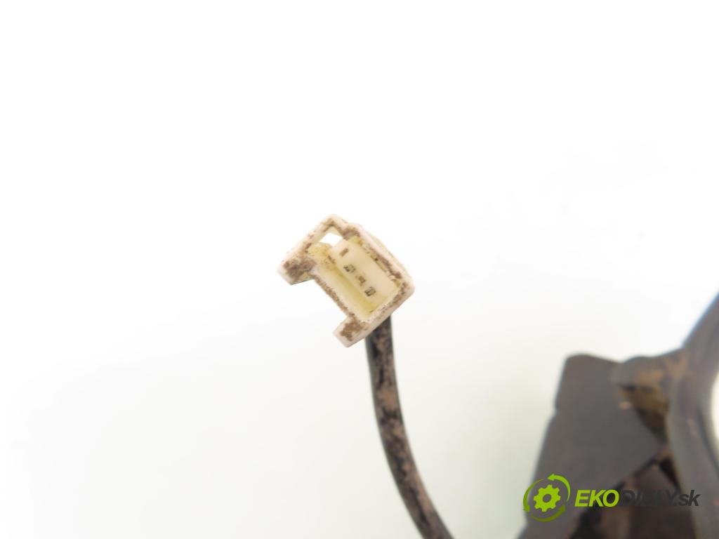 NISSAN TERRANO II (R20) TERENOWY 1996 92,00 2.7 TDi 4WD 125 - TD27TI 2664,00 potenciometr plynového pedálu A22665 (Potenciometr plynového pedálu)