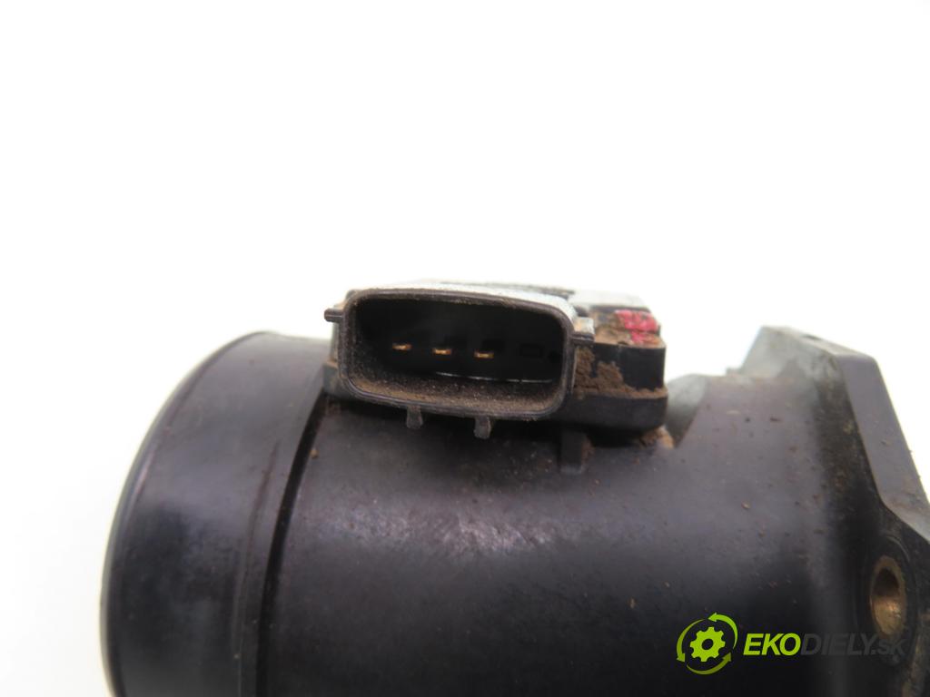 NISSAN TERRANO II (R20) TERENOWY 1996 92,00 2.7 TDi 4WD 125 - TD27TI 2664,00 váha vzduchu vzduchu 228802J200