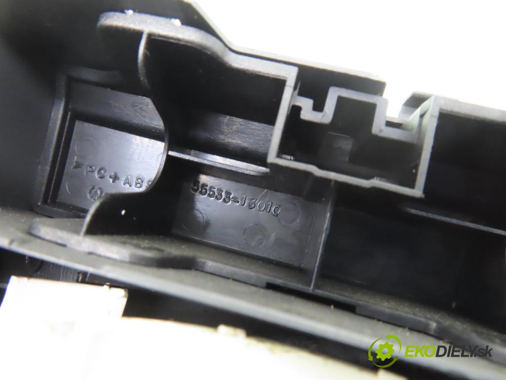 TOYOTA COROLLA Verso (_E12_) MINIVAN 2002 66,00 2.0 D-4D (CDE120_) - 1CD-FTV 1995,00 Panel topení KLIMATIZACE: 5553313010