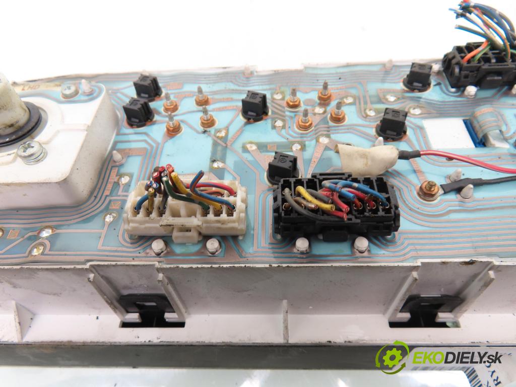 NISSAN TERRANO II (R20) TERENOWY 1996 92,00 2.7 TDi 4WD 125 - TD27TI 2664,00 prístrojovka na ODKAZ 248107F007