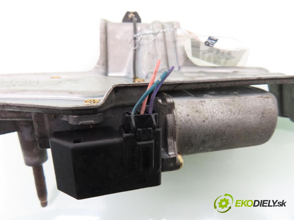 TOYOTA COROLLA Verso (_E12_) MINIVAN 2002 66,00 2.0 D-4D (CDE120_) - 1CD-FTV 1995,00 motorek stěrače ZADNÍ: 8513013120 ; 1592004991