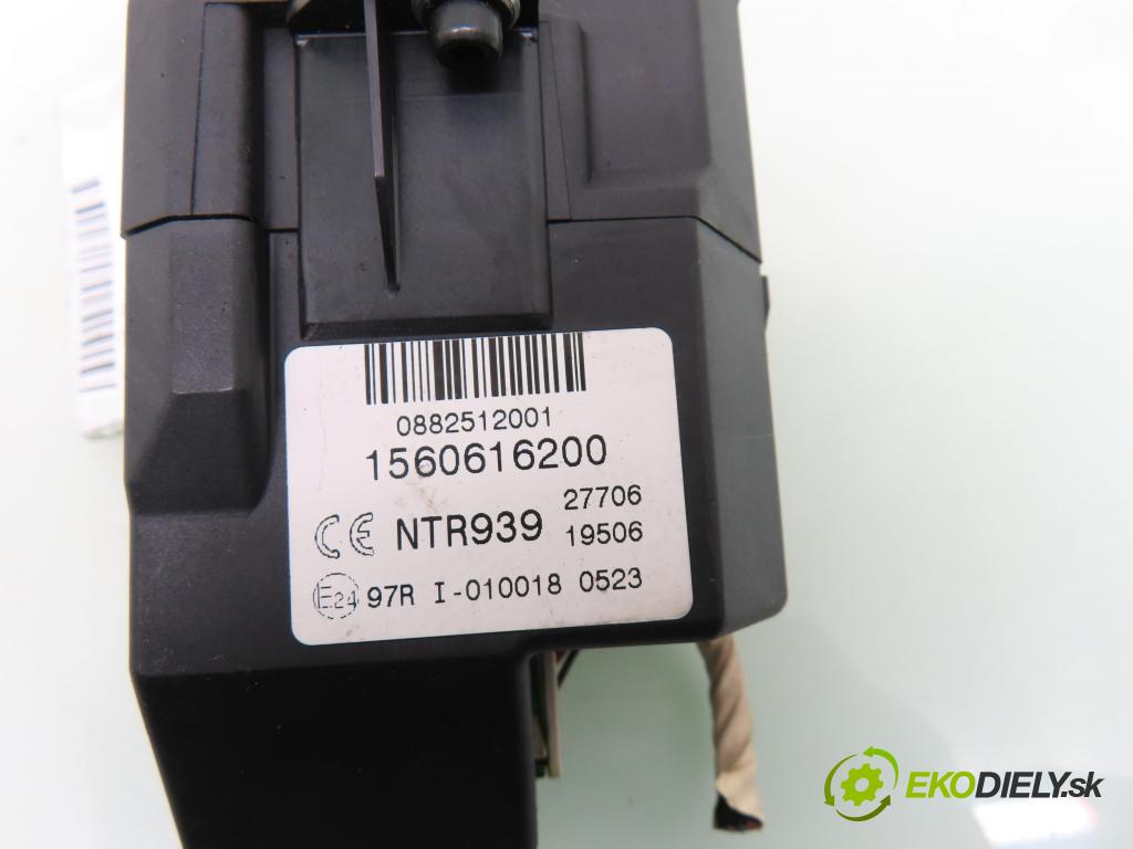 ALFA ROMEO 159 (939_) SEDAN 2006 85,00 1.9 JTDM 8V - 937 A7.000 1910,00 spinačka 1560616200 (Spínacia skrinka)