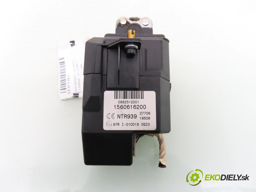 ALFA ROMEO 159 (939_) SEDAN 2006 85,00 1.9 JTDM 8V - 937 A7.000 1910,00 spinačka 1560616200 (Spínacia skrinka)