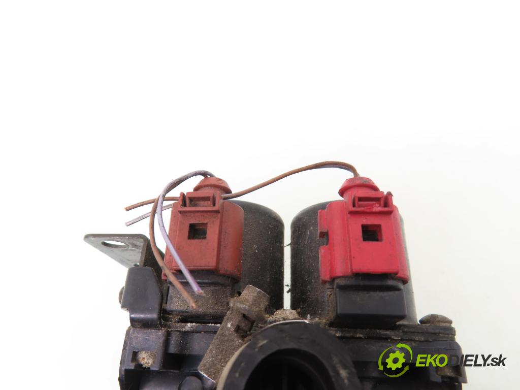 AUDI A8 D3 (4E2, 4E8) SEDAN 2004 171,00 3.0 TDI quattro - ASB 2967,00 ELEKTROVENTIL: vody 4E0959617A ; 1137200070