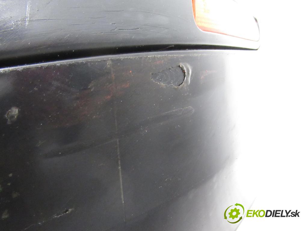VOLVO V40 Kombi (645) KOMBI 2002 90,00 1.8 i - B 4184 SJ 1834,00 nárazník přední část