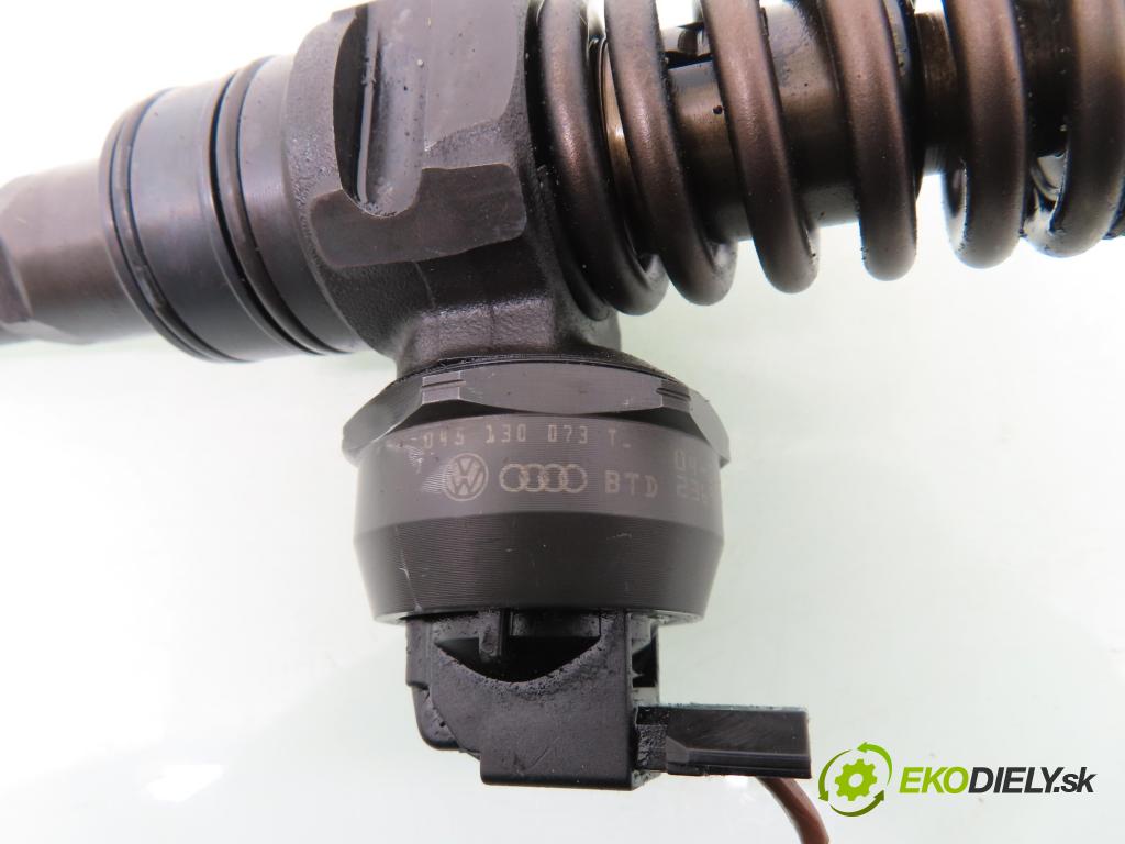 SEAT IBIZA III (6L1) HB 2004 55,00 1.4 TDI 75 - AMF 1422,00 Vstrekovač 045130073T ; 0414720035 (Vstrekovač paliva)