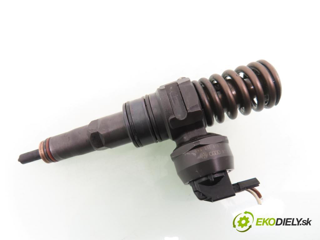 SEAT IBIZA III (6L1) HB 2004 55,00 1.4 TDI 75 - AMF 1422,00 Vstrekovač 045130073T ; 0414720035 (Vstrekovač paliva)