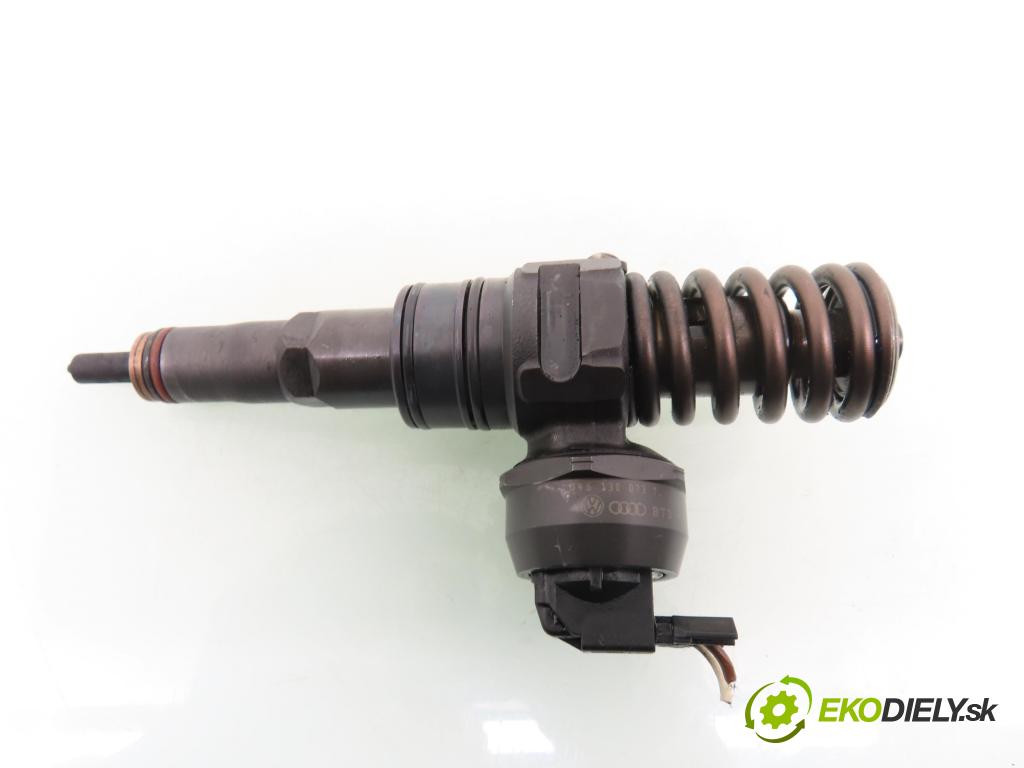 SEAT IBIZA III (6L1) HB 2004 55,00 1.4 TDI 75 - AMF 1422,00 Vstrekovač 045130073T ; 0414720035 (Vstrekovač paliva)