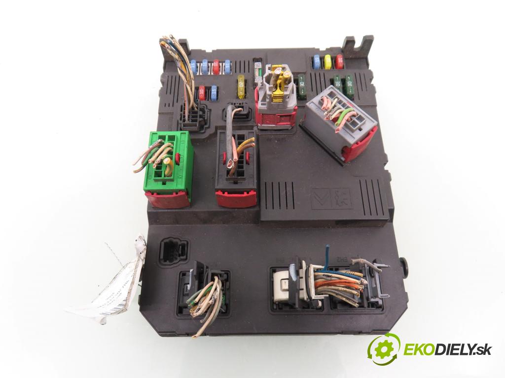 PEUGEOT 407 (6D_) SEDAN 2006 80,00 1.6 HDi 110 - 9HZ (DV6TED4) 1560,00 MODUL BSI S120104500L ; 9655708580