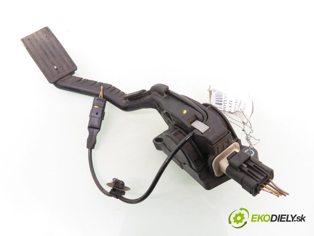 PEUGEOT 407 (6D_) SEDAN 2006 80,00 1.6 HDi 110 - 9HZ (DV6TED4) 1560,00 Potenciometer plynu 9650341880 ; 0280755013 (Potenciometer plynového pedálu)