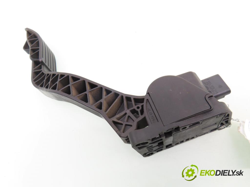 CITROEN C2 (JM_) HB 2005 50,00 1.4 HDi 68 8V - 8HZ 1398,00 Potenciometer plynu 0280755084 ; 9680756880 (Potenciometer plynového pedálu)